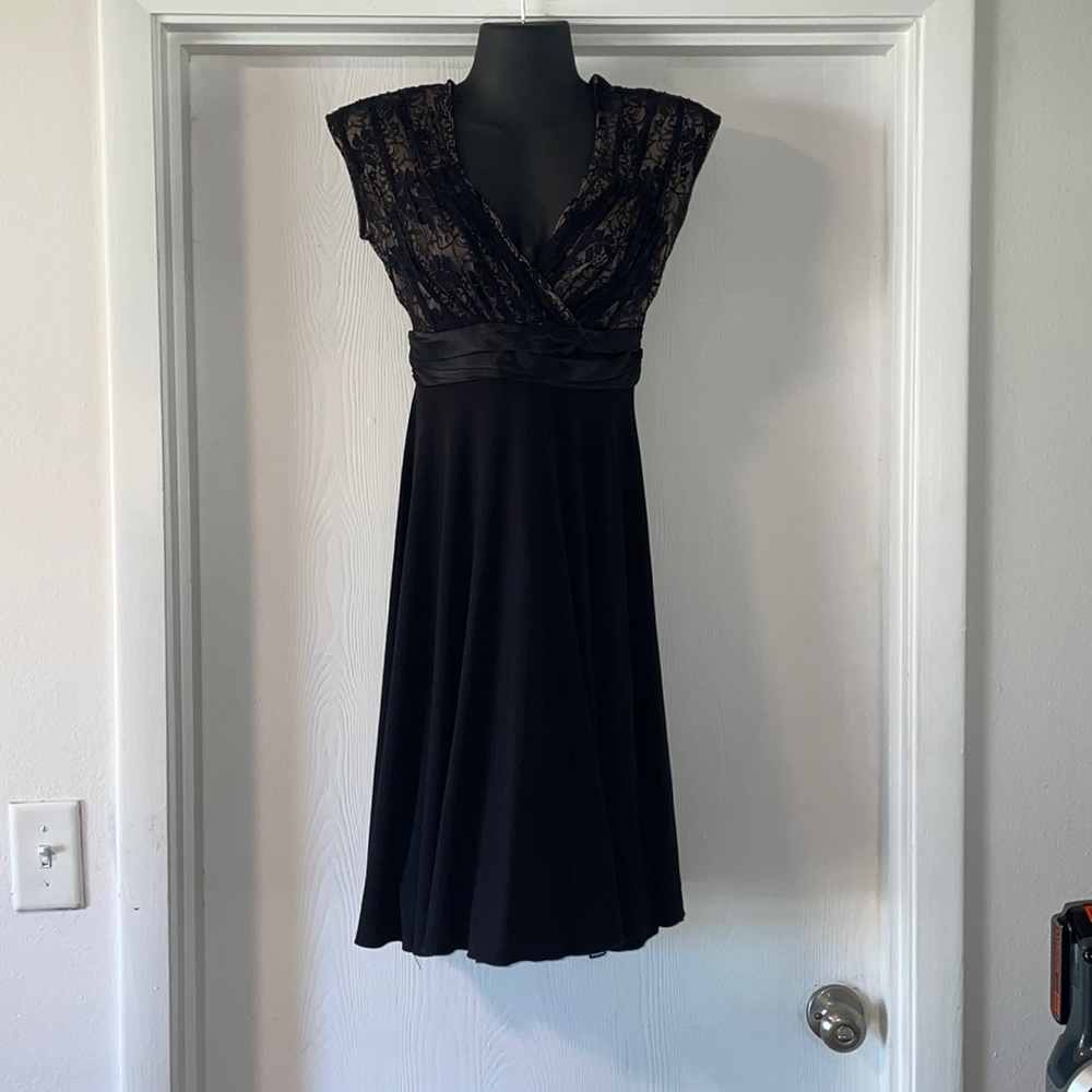 DRESS